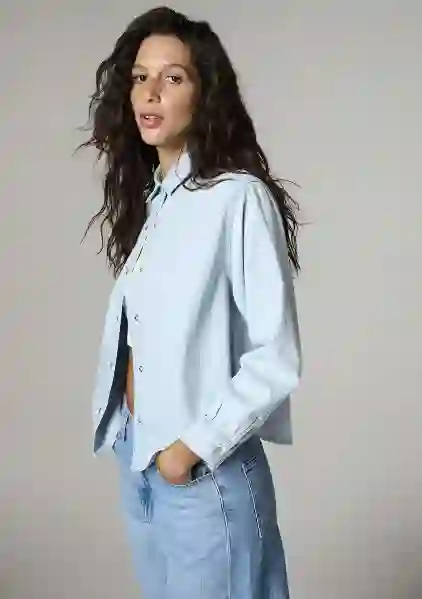 Picture of Carlia Classic Denim Açık Mavi Jean Gömlek
